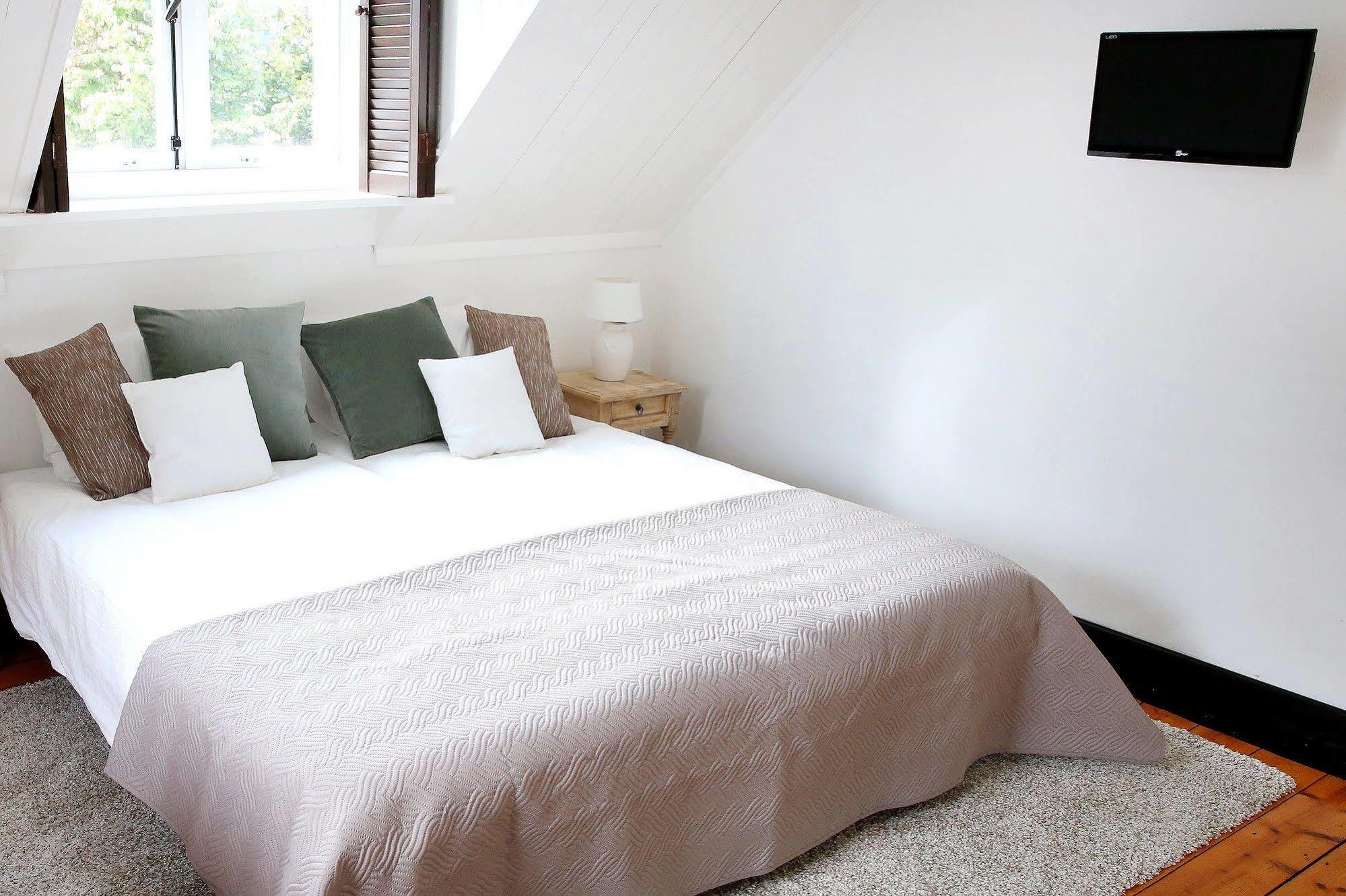 Bed And Breakfast Het Dijkhuis Eersel Esterno foto